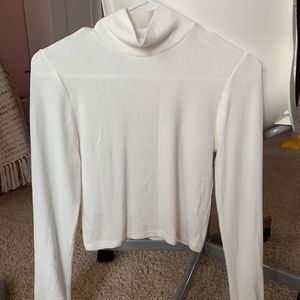 Perfect condition Wilfred turtleneck
